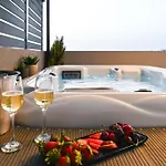 Home Sweet Home Jaccuzi